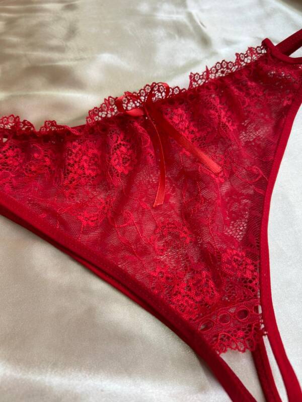 Elegant Lace-Detail Bralettete (1 Piece) V6803